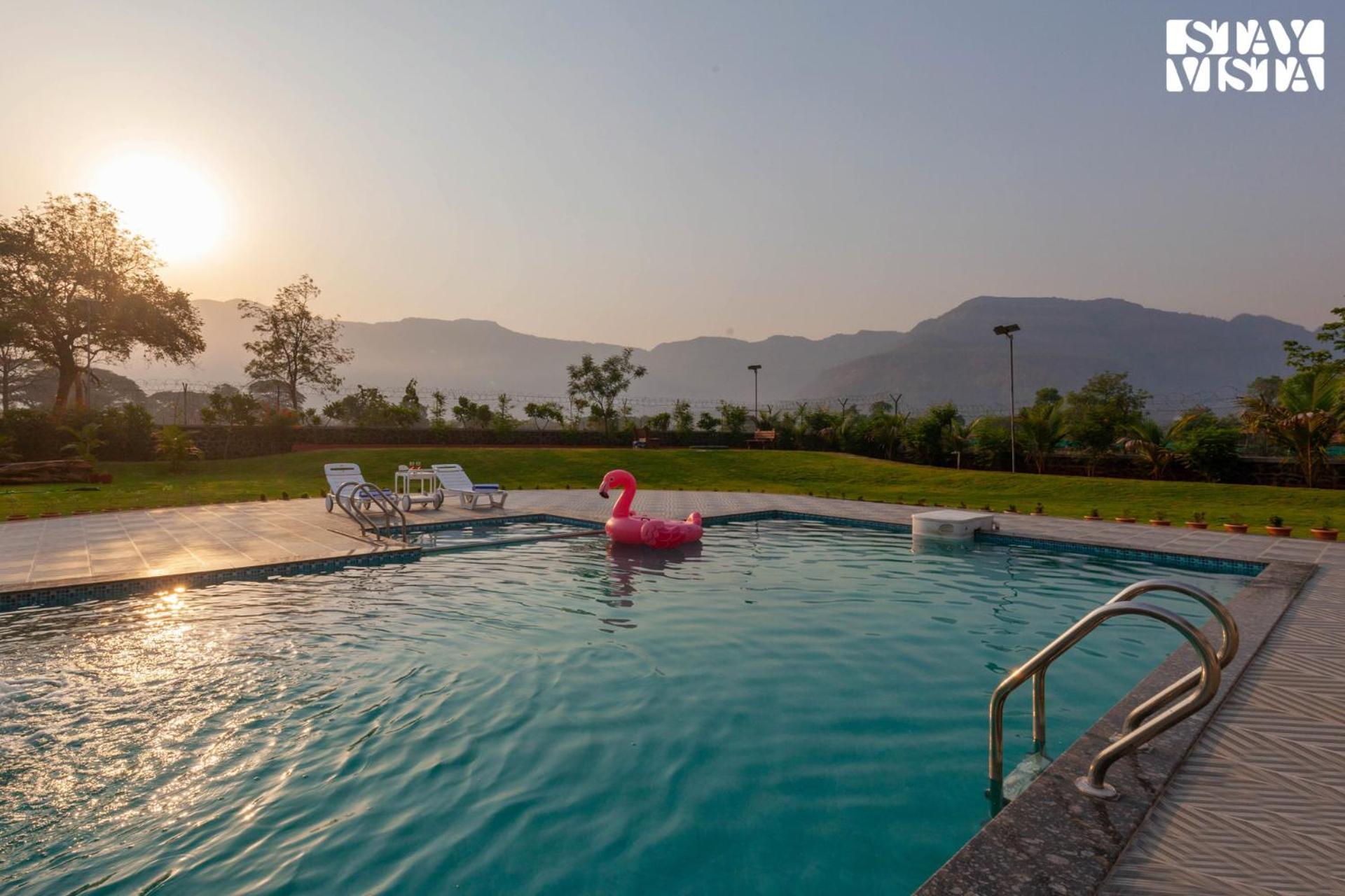 Chinchavli Stayvista'S Hillside Meadows - Mountainside Retreat With Farm View, Pool & Deck, Lawn & Gazebo מראה חיצוני תמונה